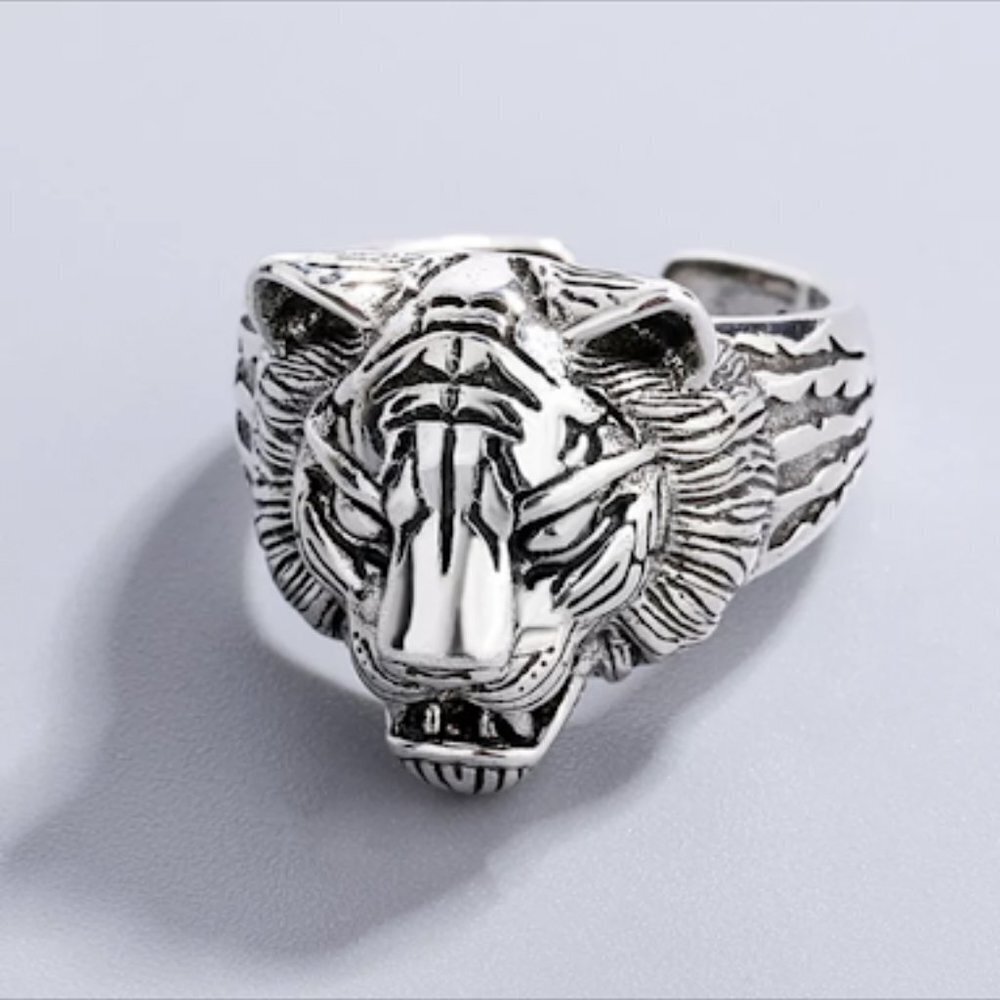 STERLING SILVER LION HEAD VIKING RING - Picture 3 of 6